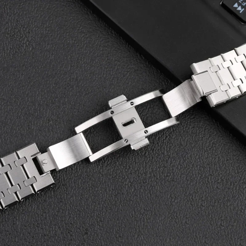 سوار ساعة من الفولاذ المقاوم ل - مراجعة Audemars Piguet Watch Royal Oak وسعره