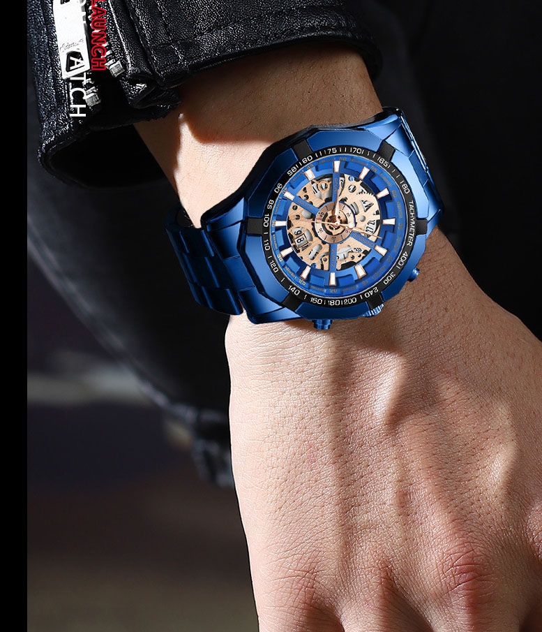 ساعة يد رجالية من UTHAI، ماركة - مراجعة Luxury Watch Magazine وسعره